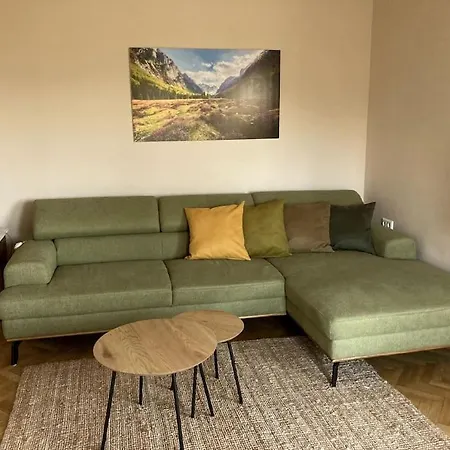 Apartment Mir -